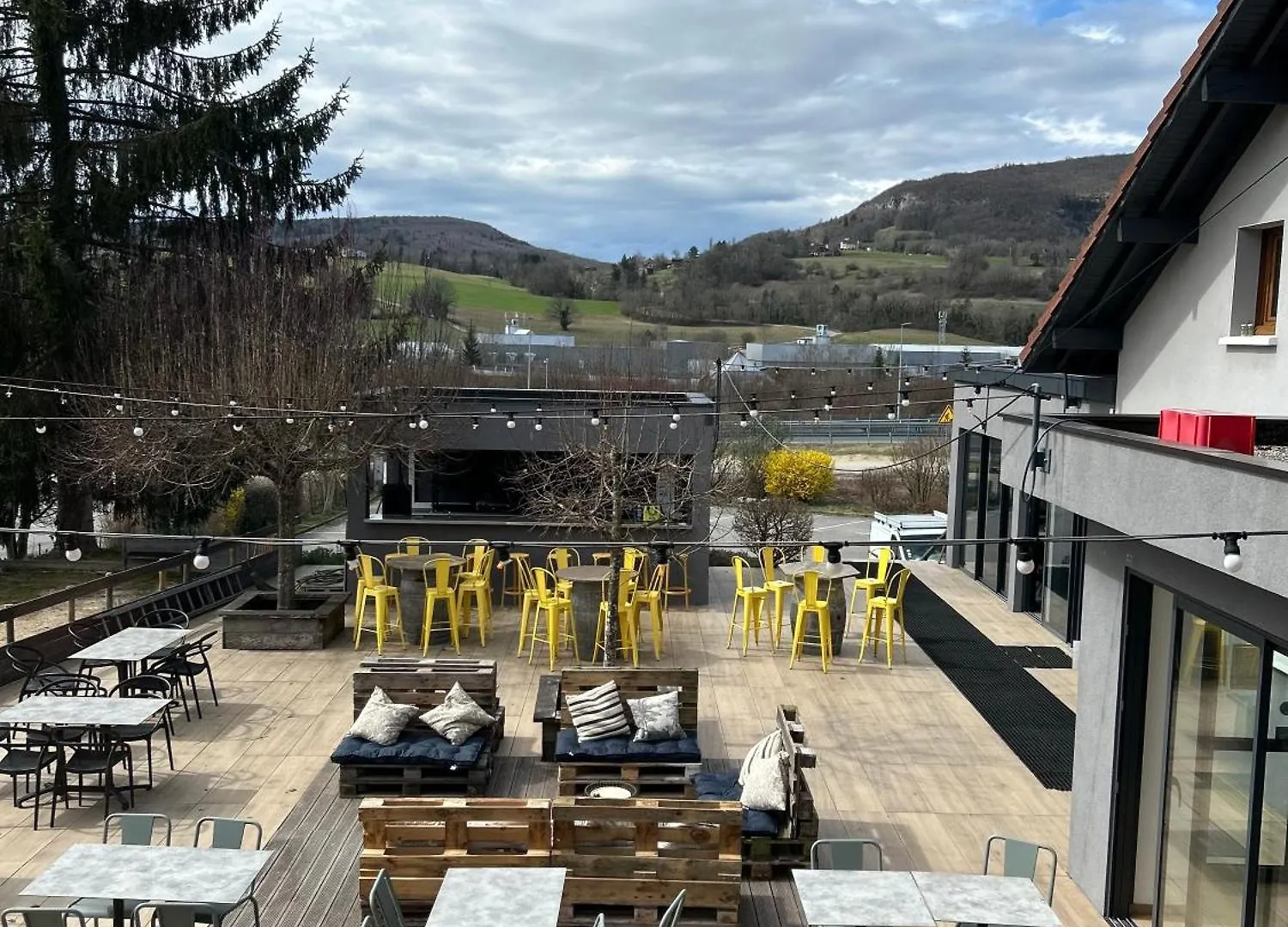 Beaujour & Bonsoir Hotel - Restaurant Villy-le-Pelloux France