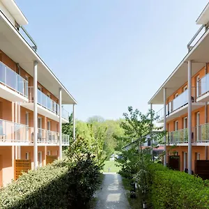 Western Park Geneve-thoiry **** Thoiry (Ain)